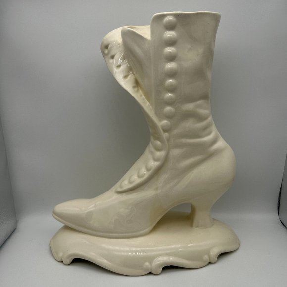 Vintage Victorian Boot Ceramic Vase - Ivory - Picture 1 of 9
